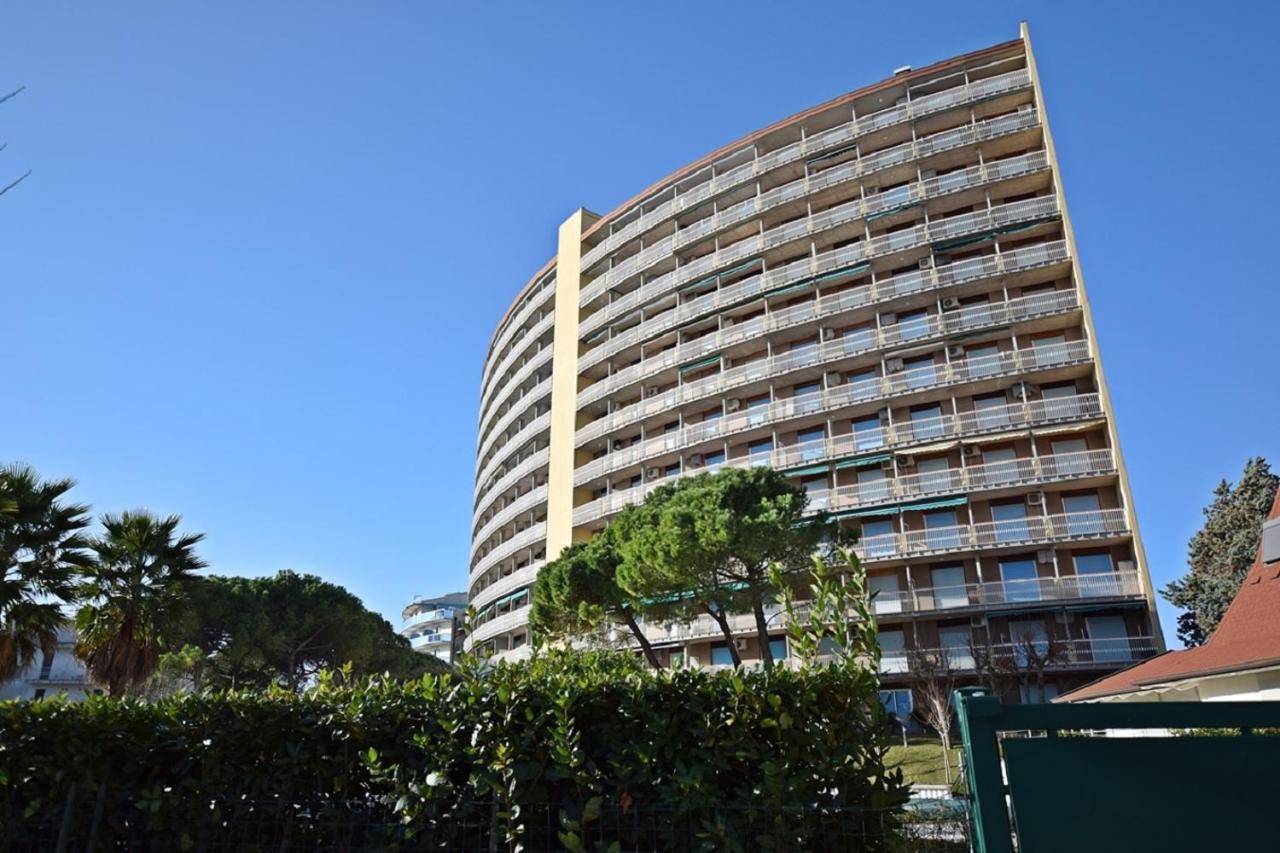 Residence La Duna Lignano Sabbiadoro Eksteriør bilde